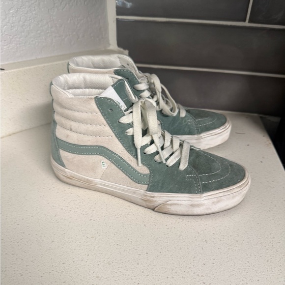 Vans Sk8 Hi High Top Suede Sneaker - Picture 1 of 6